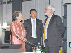 Retiring Fonterra director David Jackson (right)  with board members David McLeod and Nicola Shadbolt.