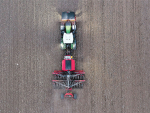 Vaderstad’s Proceed precision drill can be used to establish cereal crops, canola, sugar/ fodder beet, peas, maize and even large seed crops like sunflowers.