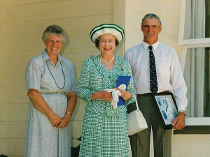 Don and June Ferguson hosted the Queen at their farm in 1990. Photo: Supplied.