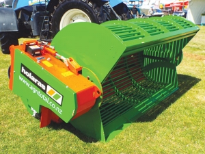 Holaras Hippo washer/slicer.