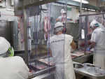 The Meat Industry Association says the Government needs to prioritise meat workers for the Covid-19 vaccine.