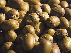 A bad season for kiwifruit and apple has impacted on the industry&#039;s ability to invest in innovation.