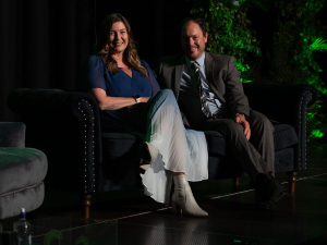 NZKGI chairman Mark Mayston (right) with Labour Party agriculture spokesperson, Jo Luxton.