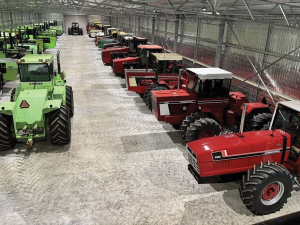 The Oliver Crane Memorial 4×4 Tractor Museum has the largest collection of articulated Steiger and International harvester tractors in Australia.