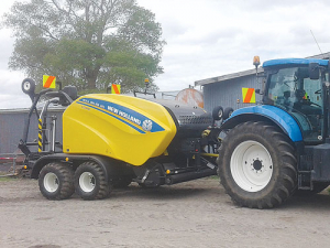 Increasing bale output was key to Davidson Contracting upgrading to a New Holland RB125C combi at the start of the season.