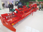 The Maschio Jumbo X received the ‘Technical Innovations 2024’ award by FederUnacoma at the EIMA show in Italy recently.