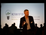 Zespri chief executive Lain Jager speaking at the 2015 Kiwifruit Innovation Symposium in Mount Maunganui today.  Photo by Jamie Troughton/Dscribe Media Services.