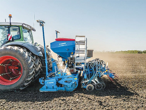 The Lemken Solitair MR series mounted drills are suitable for fertiliser even in its basic configuration.