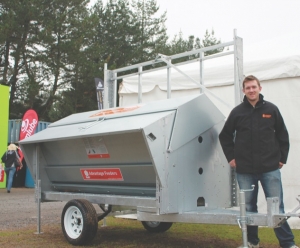 Wheeled feeder enhances grain use