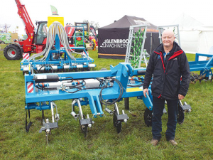 David McCubrey, Erth Engineering with the PanBuster.