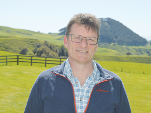 Fonterra Co-operative Council member Mike Montgomerie is selling his farm and bowing out of the dairy industry.