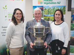 HortNZ vice president Bernadine Balle-Guilleux, Danny Bearsley and HortNZ chief executive Nadine Tunley.