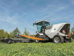 Fliegl recently acquired rights to the Cutaro SR 1100 self-propelled triple mower.