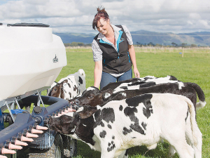 A mobile feeder that self-mixes milk powder and self-cleans, all while feeding out milk to hungry calves.