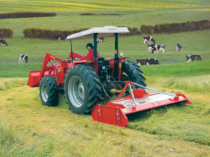 The Trimax Topper was developed on a Waikato dairy farm in 1993 and has become a mainstay for many operators.