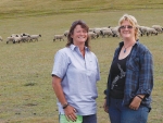 Rocci Scott (left) and Penni Loffhagen: Using 10-in-one vaccine to give the best possible protection against clostridial disease in their valuable Suffolks.