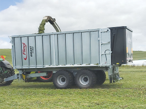 Fliegl’s ASW 271 Gigant is a great example of an all-purpose trailer designed to deal with a wide range of produce.