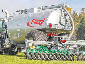 Final application is taken care of by dribble bar, trailing shoe or disc injection set ups.
