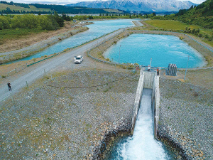 Canadian visitors impressed by Canterbury irrigation system