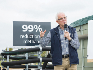 Lincoln University&#039;s Professor Keith Cameron explains the new methane mitigation technology at a field day.