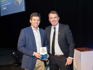 Arable Farmer of the Year Simon Nitschke with Federated Farmers president Wayne Langford. Photo Credit: Paul Petch.