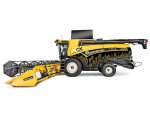 Since its launch, the CX combine harvester range has collected 33 prestigious awards during its 20-year long career.