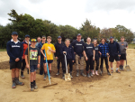 Students, Rabobank staff and local MP Suze Redmayne turned up to provide labour support.
