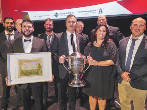 Wairarapa Moana ki Pouakani Incorporation (WMI) representatives with the Ahuwhenua trophy.