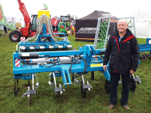 David McCubrey, Erth Engineering with the PanBuster.