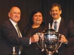 Hort NZ chair Barry O’Neill; Māori Development Minister Nania Mahuta and Ahuwhenua Trophy committee chair Kingi Smiler at the unveiling of the new hort trophy at last year’s Hort NZ conference.