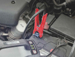 The lightweight jump starter does away with the need for traditional recharging and can be ready to start another vehicle just 40 seconds after use.
